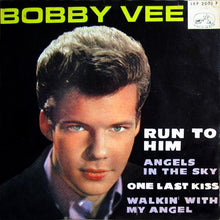 Charger l&#39;image dans la galerie, Bobby Vee With Johnny Mann Singers, The : Run To Him (7&quot;,45 RPM,EP,Mono)
