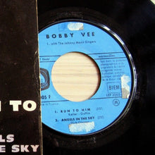 Charger l&#39;image dans la galerie, Bobby Vee With Johnny Mann Singers, The : Run To Him (7&quot;,45 RPM,EP,Mono)
